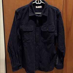 Everlane Men's Navy heavyweight overshirt